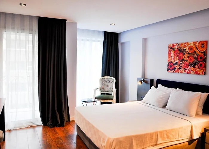 Hotel The Royals Esmirna