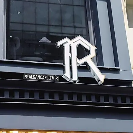 The Royals 伊兹密尔