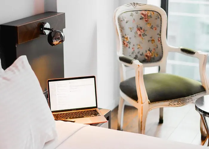 Hotel The Royals Esmirna