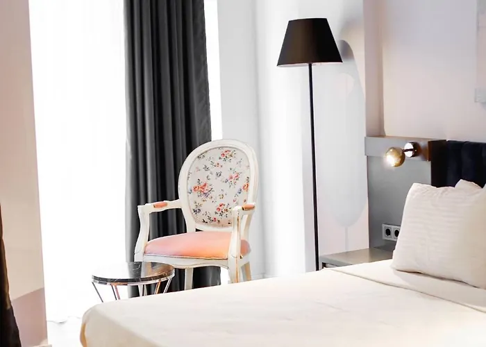 Otel The Royals İzmir