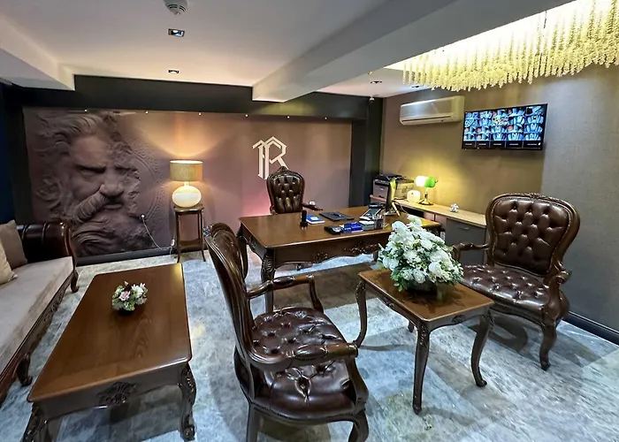Otel The Royals İzmir
